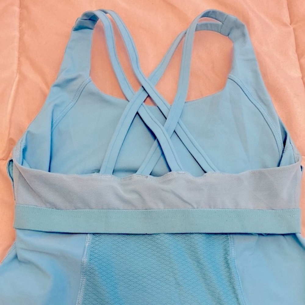 RARE! Lululemon Energy Tank Blue Moon ESTIMATED Size 4 - Picture 11 of 13
